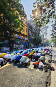 תפילות מוסלמים המוניות